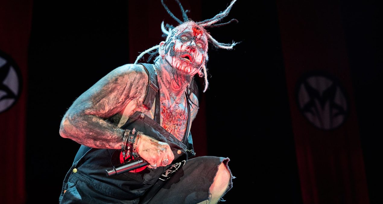 MUDVAYNE’s CHAD GRAY Blasts Bands Whose Live Show Is Mostly Backing Tracks