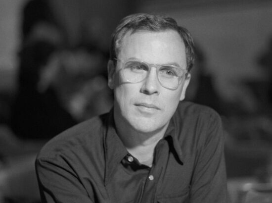 Robert Wilson, Boundary-Pushing Playwright and Director Who Collaborated with Philip Glass, Tom Waits, and Lady Gaga, Dies at 83