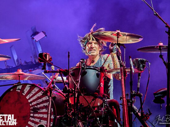 Sexual Assault Lawsuit Against MÖTLEY CRÜE’s TOMMY LEE Revived Thanks To A New California Law
